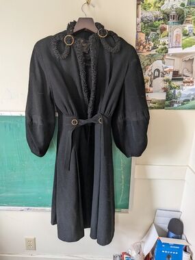 Vintage Fitted 1930s/1940s Black Women's Long Wool Coat with Balloon Sleeves